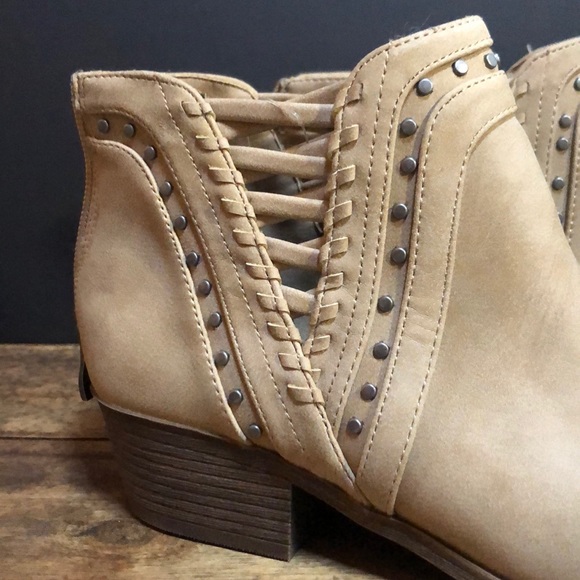 “Sugar” Boho ankle boots - Picture 2 of 12